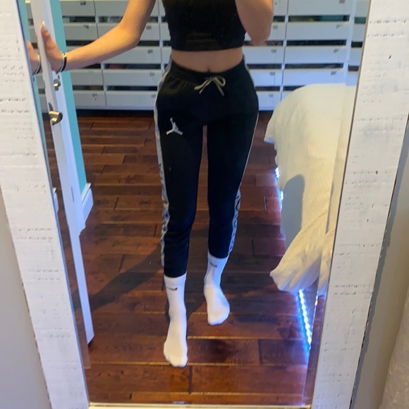 COPY - Air Jordan Sweatpants - Picture 5 of 11